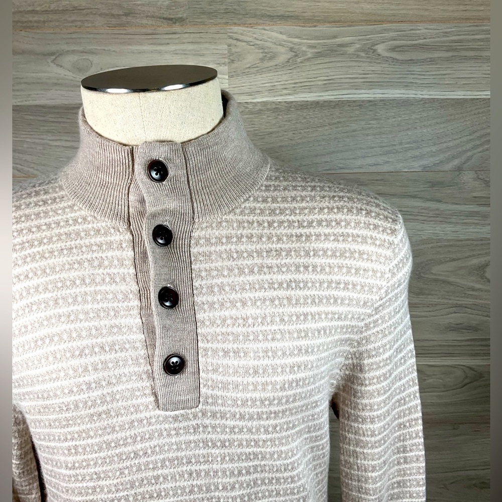 Untuckit 100% Merino Quarter-Buttonup Mock-Turtleneck Sweater